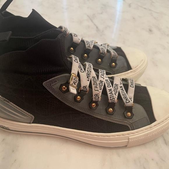 Authentic Dior sneakers - Picture 2 of 5